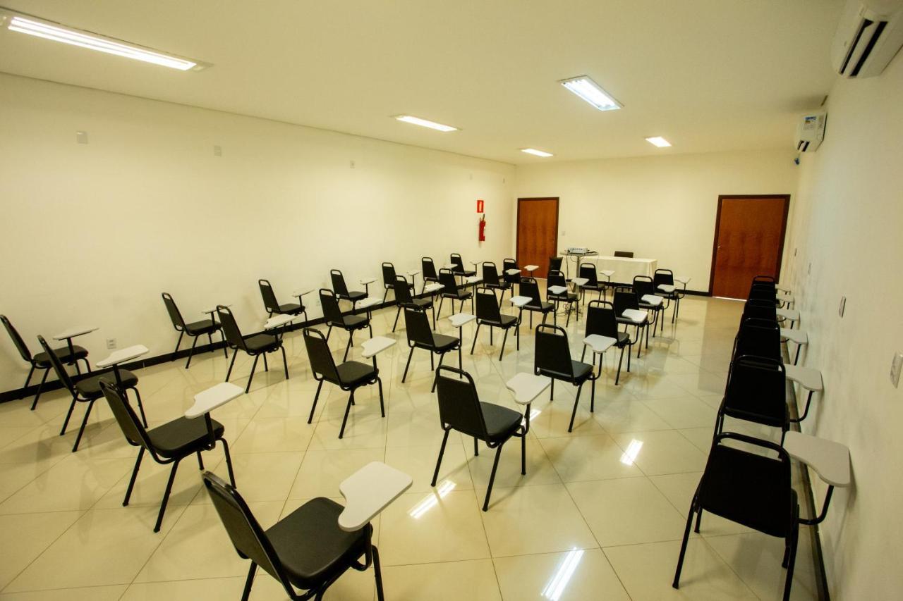 Hotel Carlton Plaza Torre Araxá Esterno foto